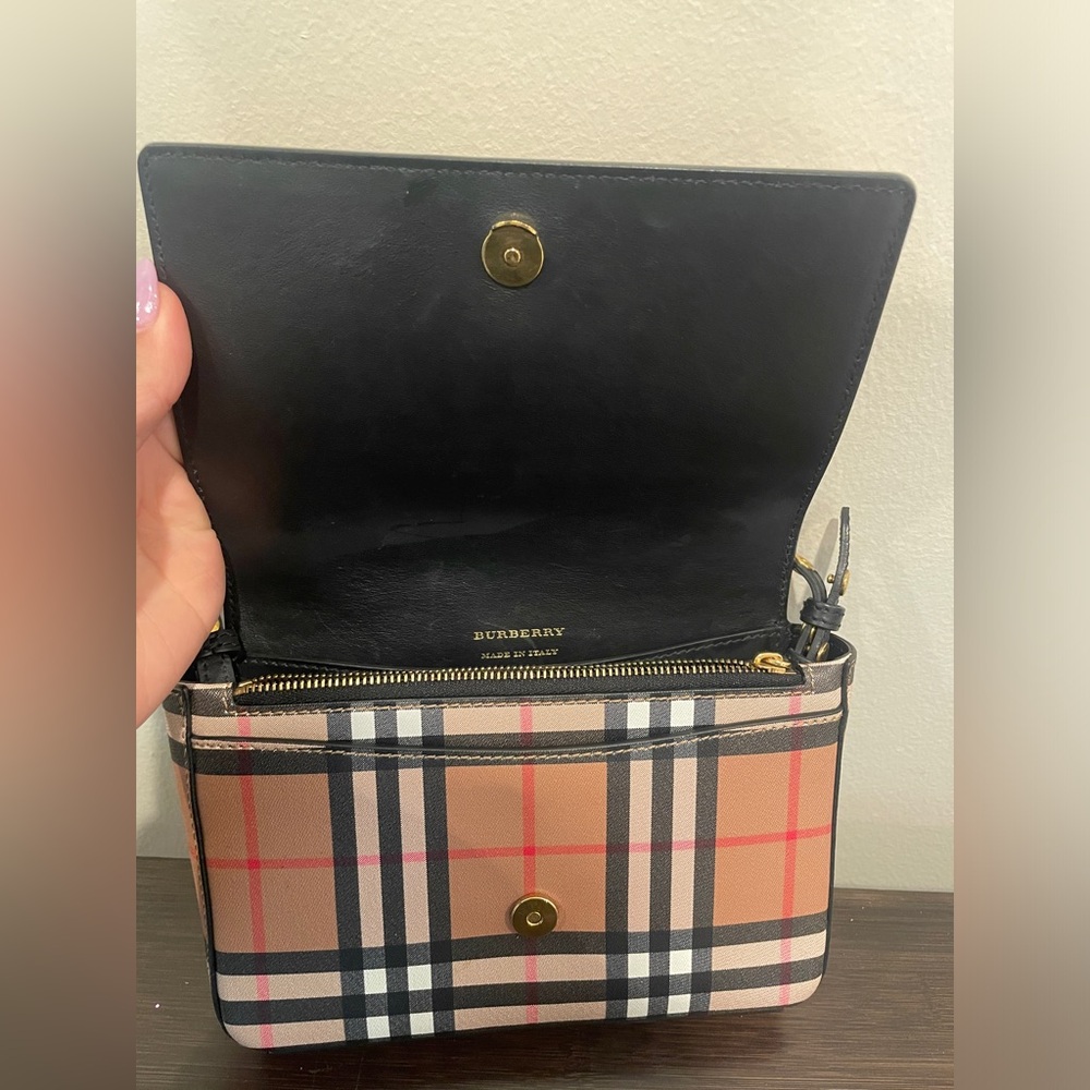 COPY - Burberry Crossbody